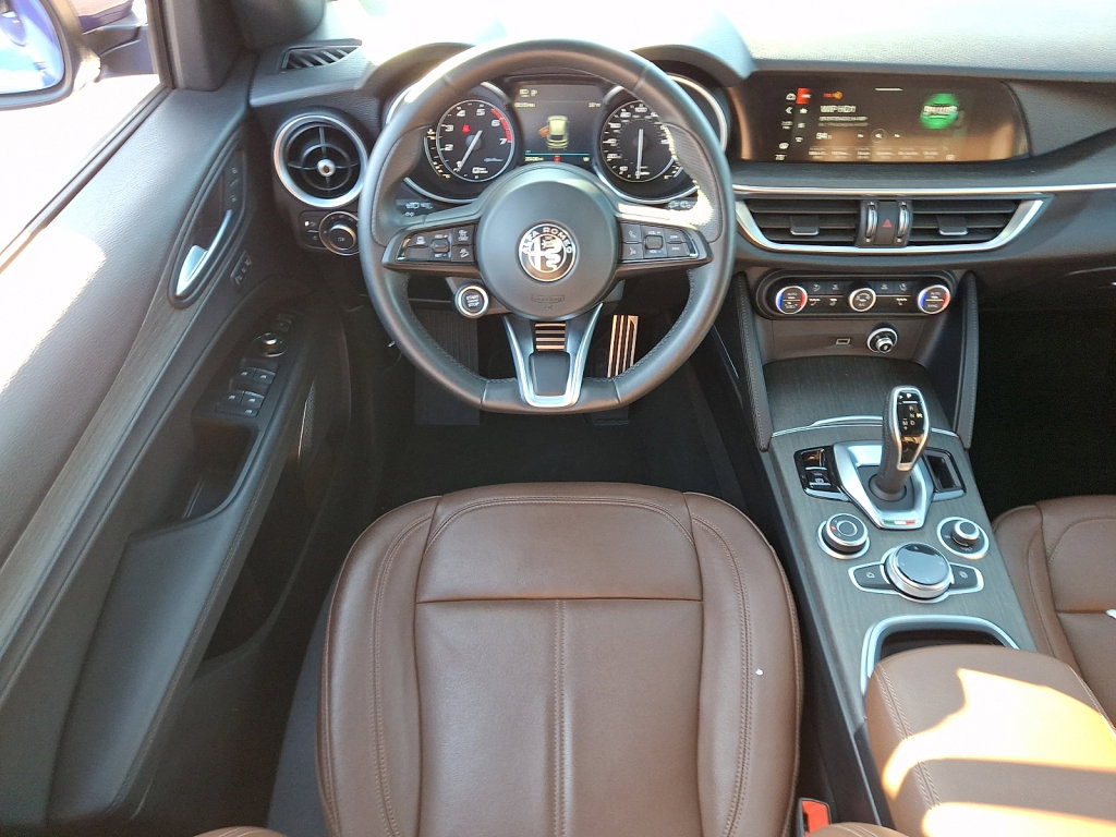 Used 2023 Alfa Romeo Stelvio Ti image 22