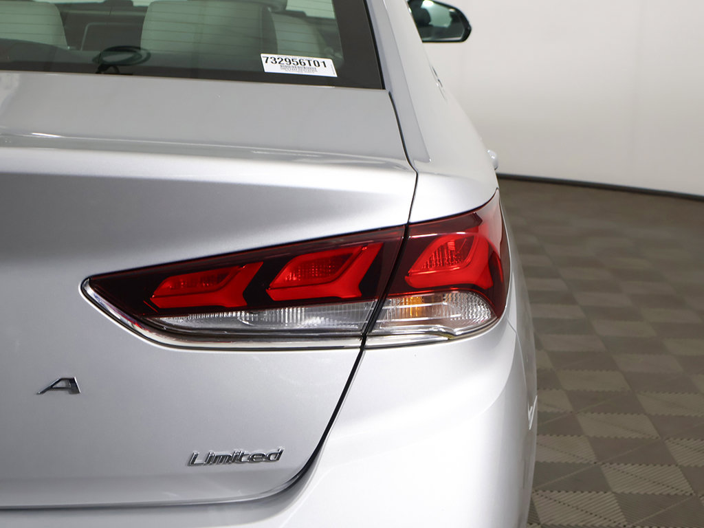 Used 2019 Hyundai Sonata Limited w/ Ultimate Package 04 FWD image 19