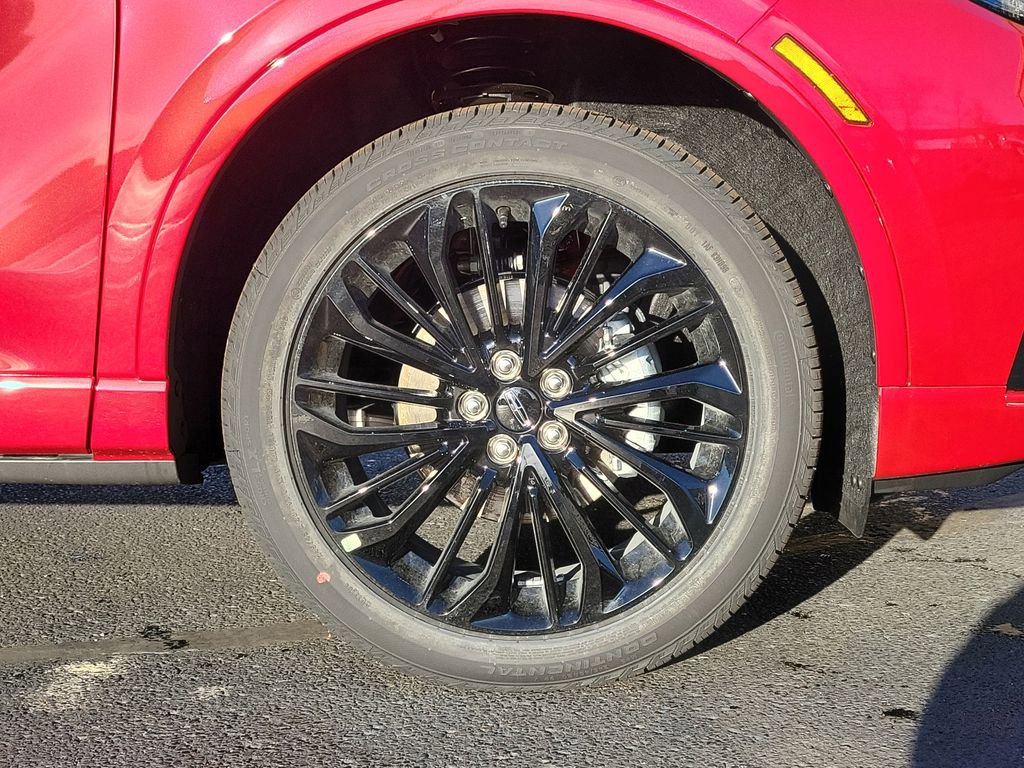 New 2026 Lincoln Corsair Premiere image 9