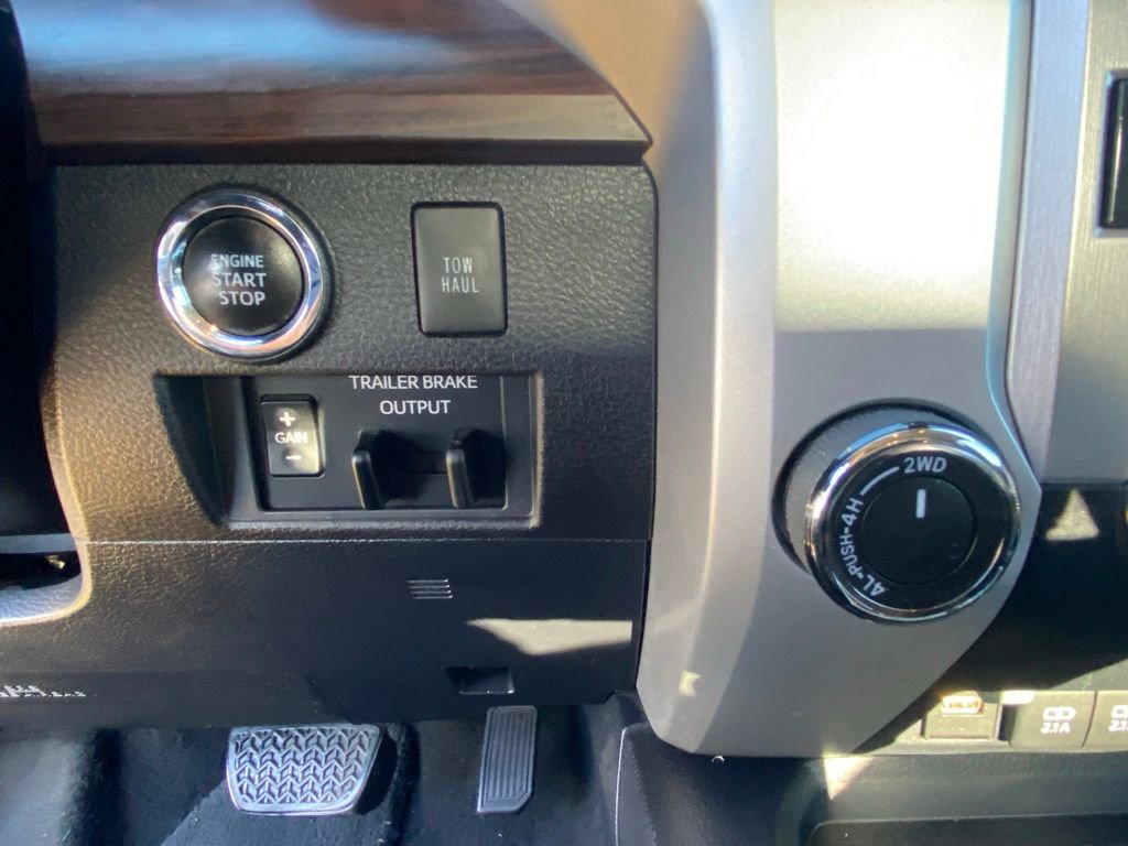 Used 2020 Toyota Tundra Limited w/ Limited Premium Package AWD/4WD image 24