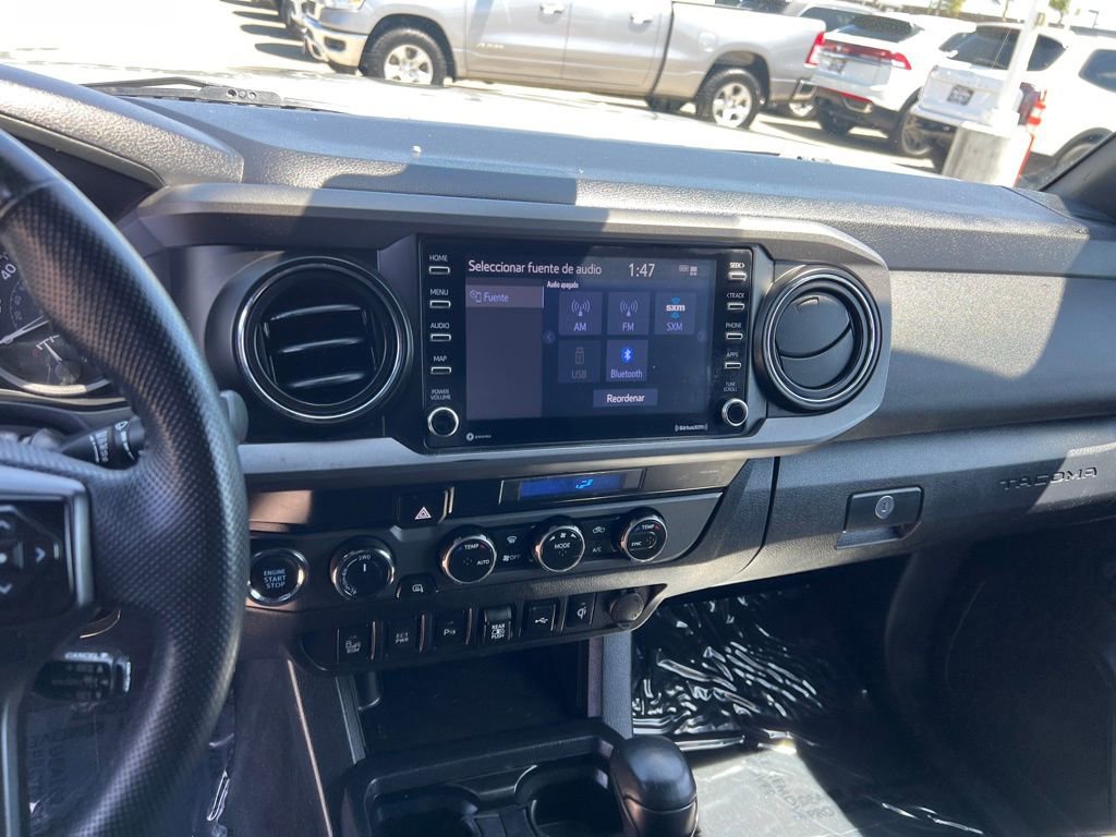 Used 2022 Toyota Tacoma TRD Off-Road w/ Technology Package AWD/4WD image 19