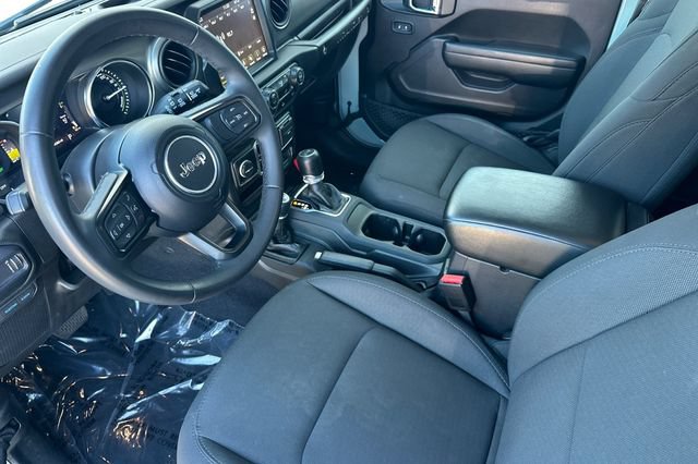 Used 2023 Jeep Wrangler Unlimited w/ 8.4" Radio Group AWD/4WD image 10
