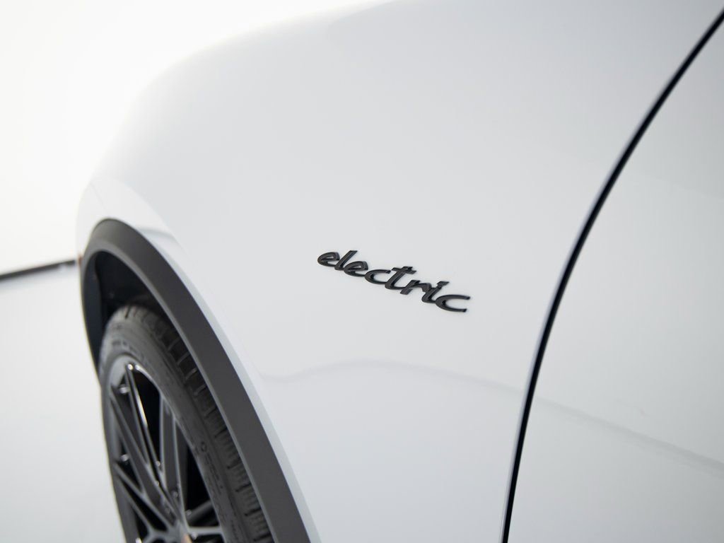 New 2026 Porsche Macan 4S Electric image 39