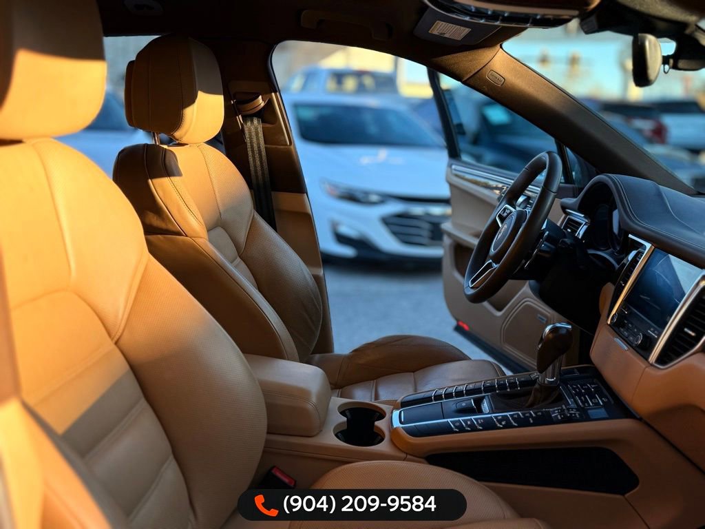 Used 2018 Porsche Macan S image 13
