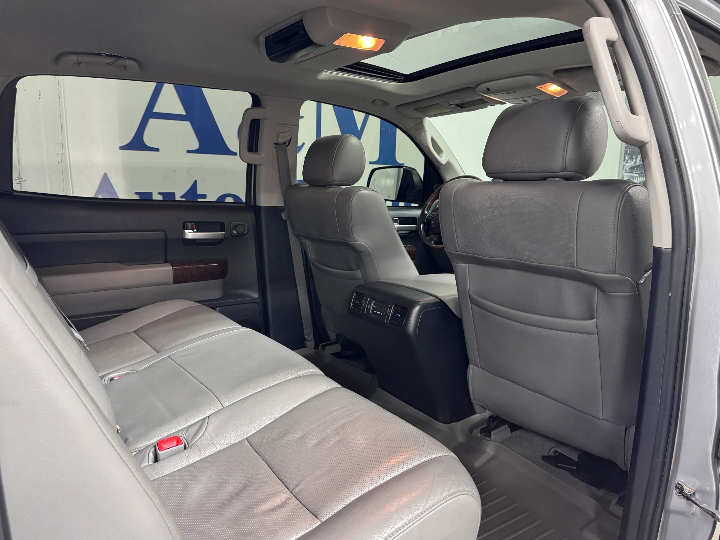 Used 2010 Toyota Tundra Limited AWD/4WD image 17