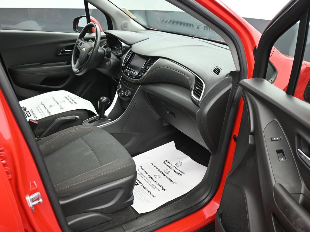 Used 2020 Chevrolet Trax LS w/ Tint and Cruise Package image 14