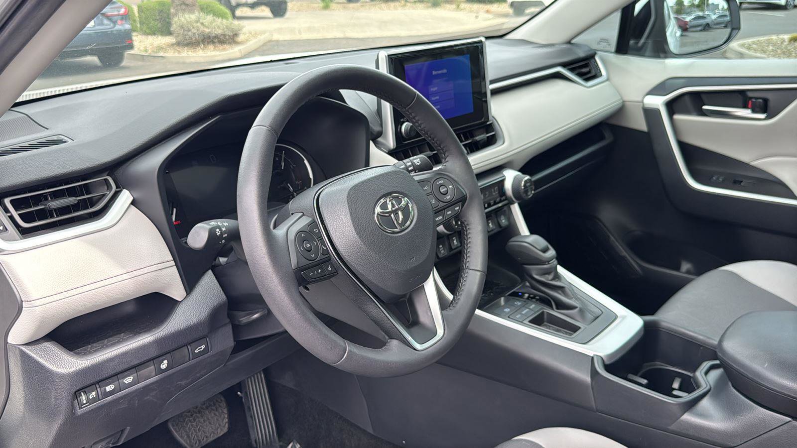 Certified 2025 Toyota RAV4 XLE w/ Convenience Package image 23