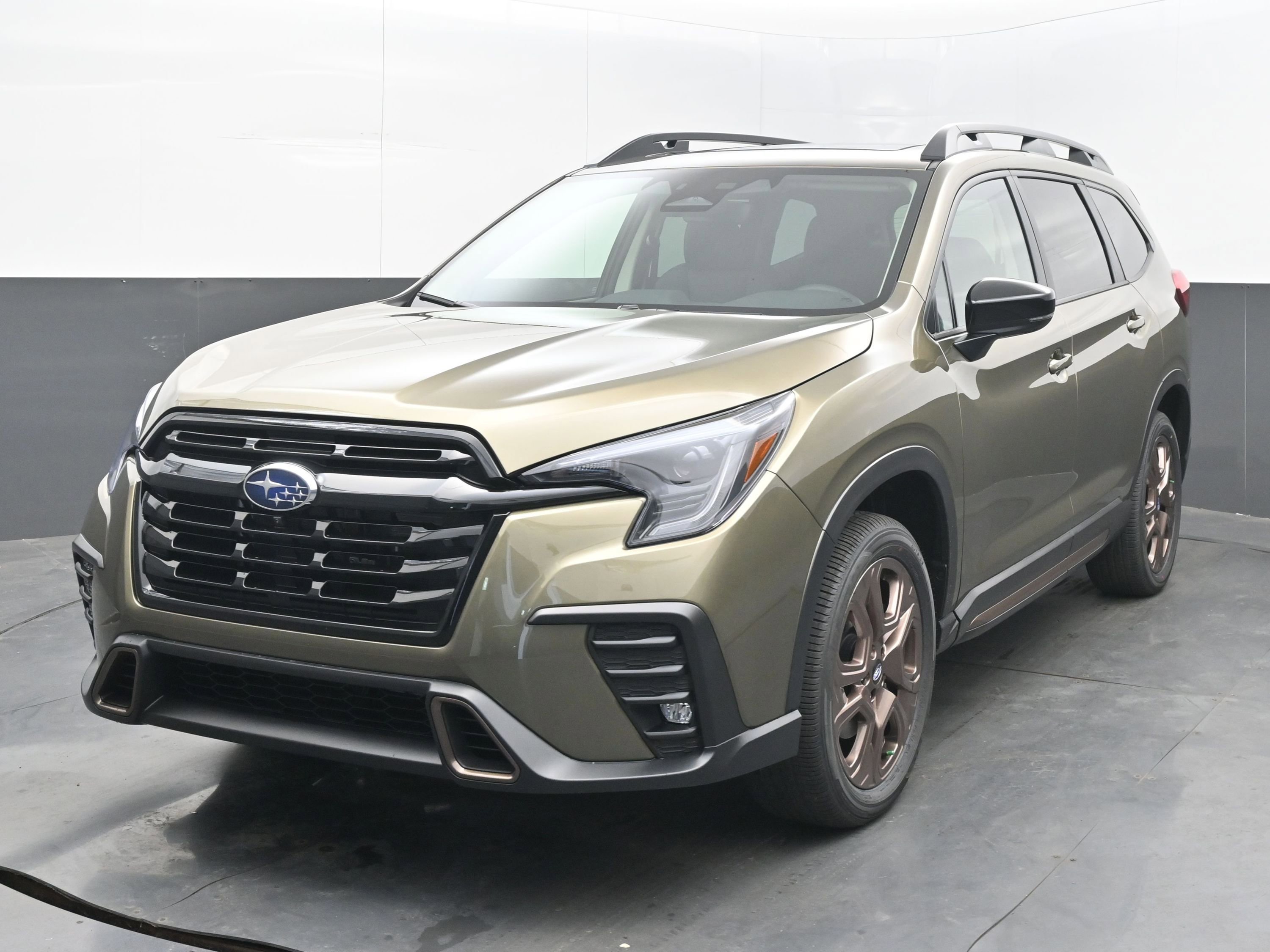 New 2025 Subaru Ascent Bronze Edition image 3