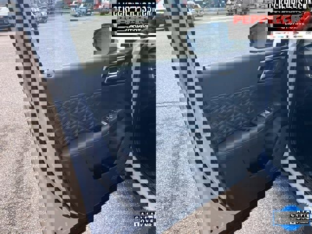 Used 2024 Mitsubishi Outlander SEL Black Edition image 10