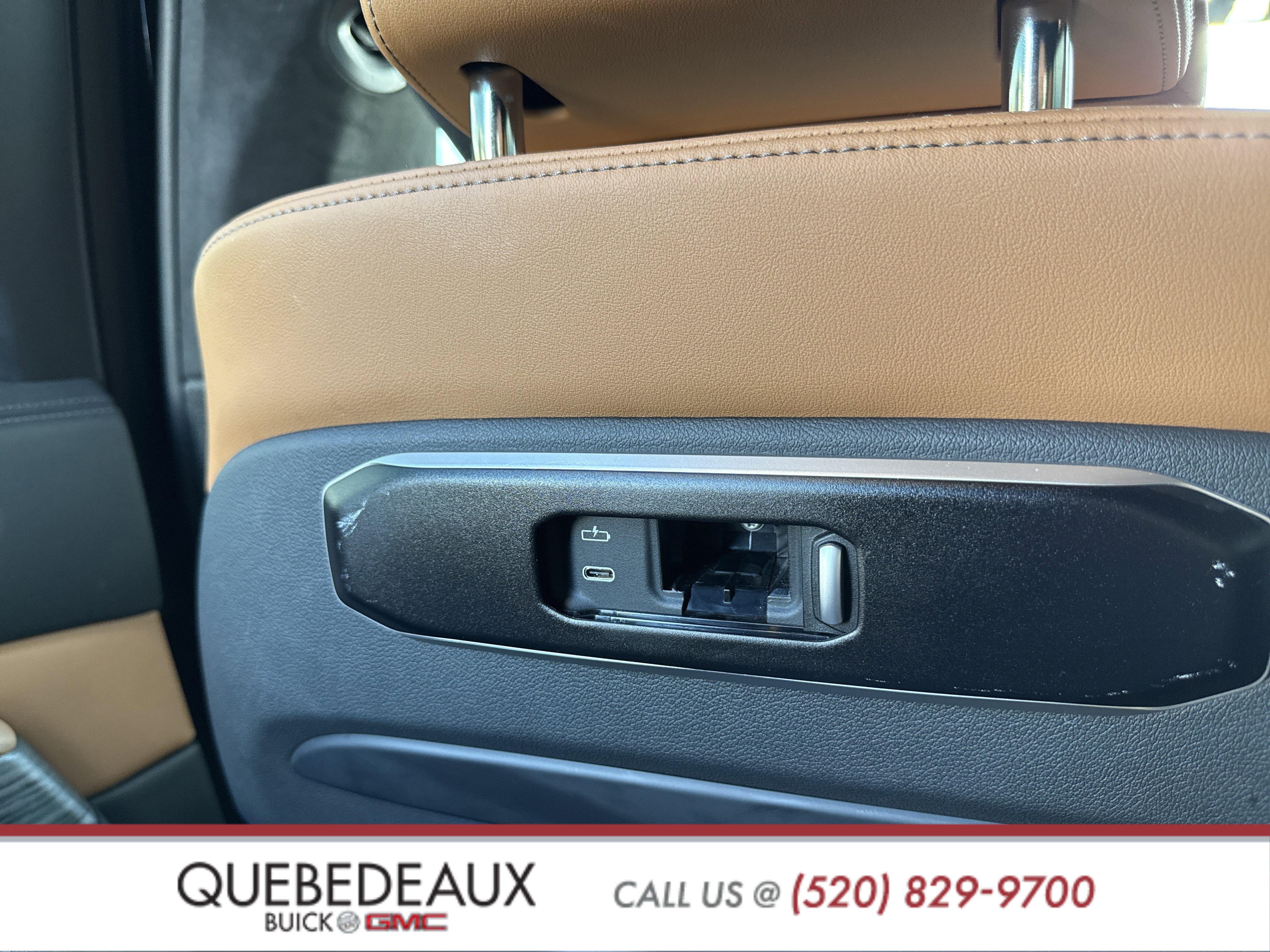 Used 2023 BMW X7 xDrive40i w/ Executive Package image 27