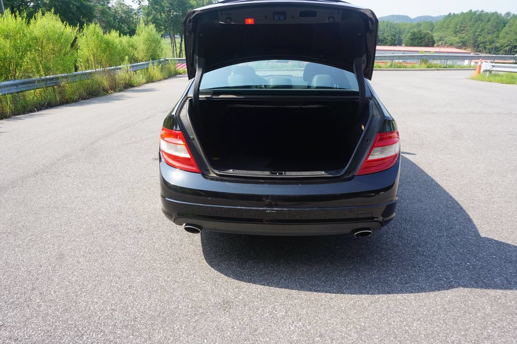 Used 2008 Mercedes-Benz C 350 Sport image 15