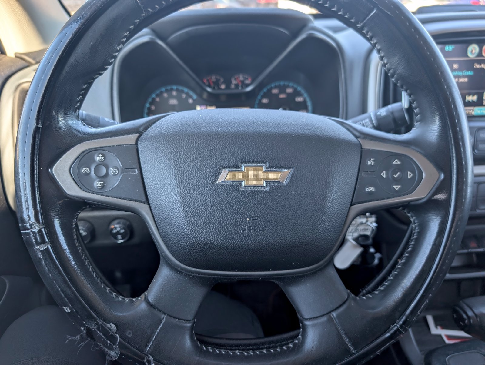 Used 2016 Chevrolet Colorado Z71 AWD/4WD image 17