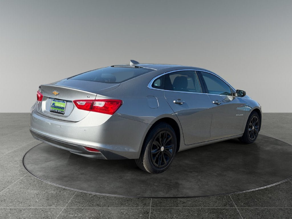 Used 2024 Chevrolet Malibu LT FWD image 10