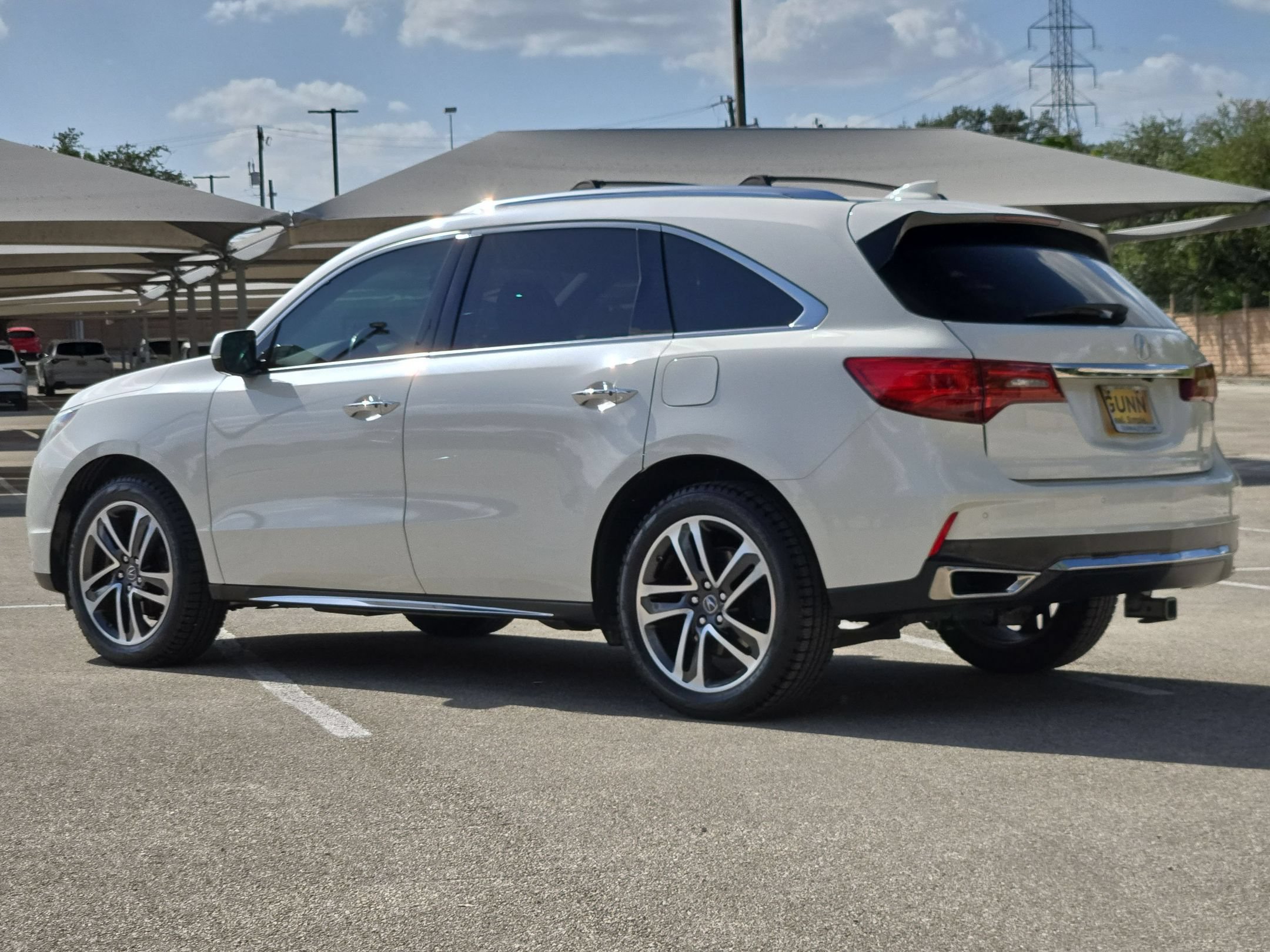Used 2017 Acura MDX w/ Advance Package AWD/4WD image 5