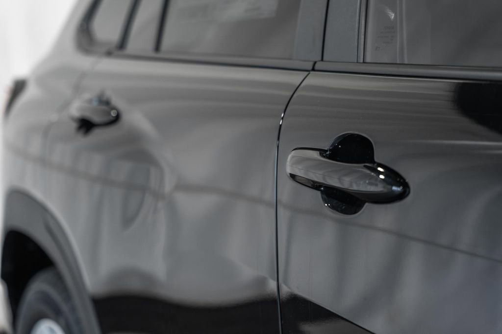 New 2026 Toyota Corolla Cross LE image 12