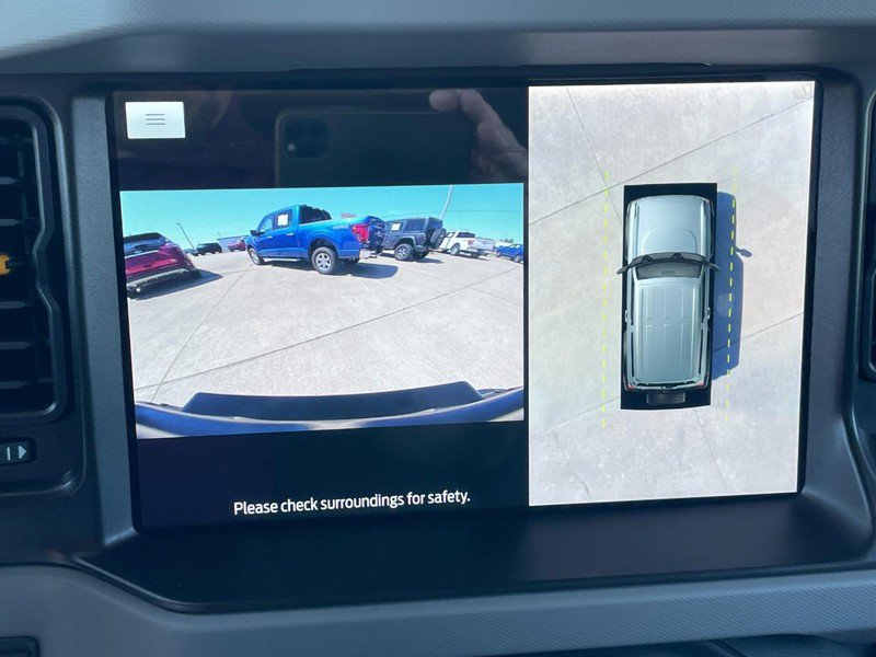 Used 2023 Ford Bronco Badlands image 35