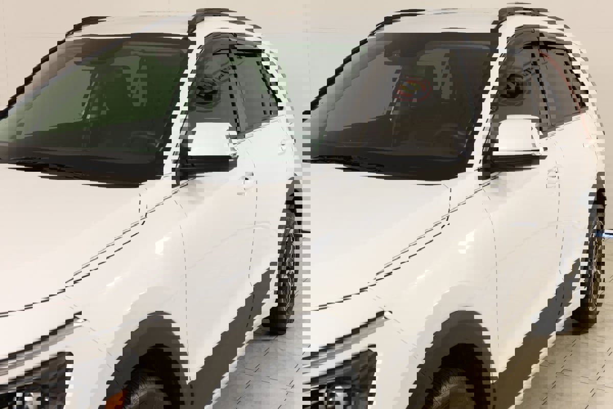 Used 2024 Kia Niro EX image 47