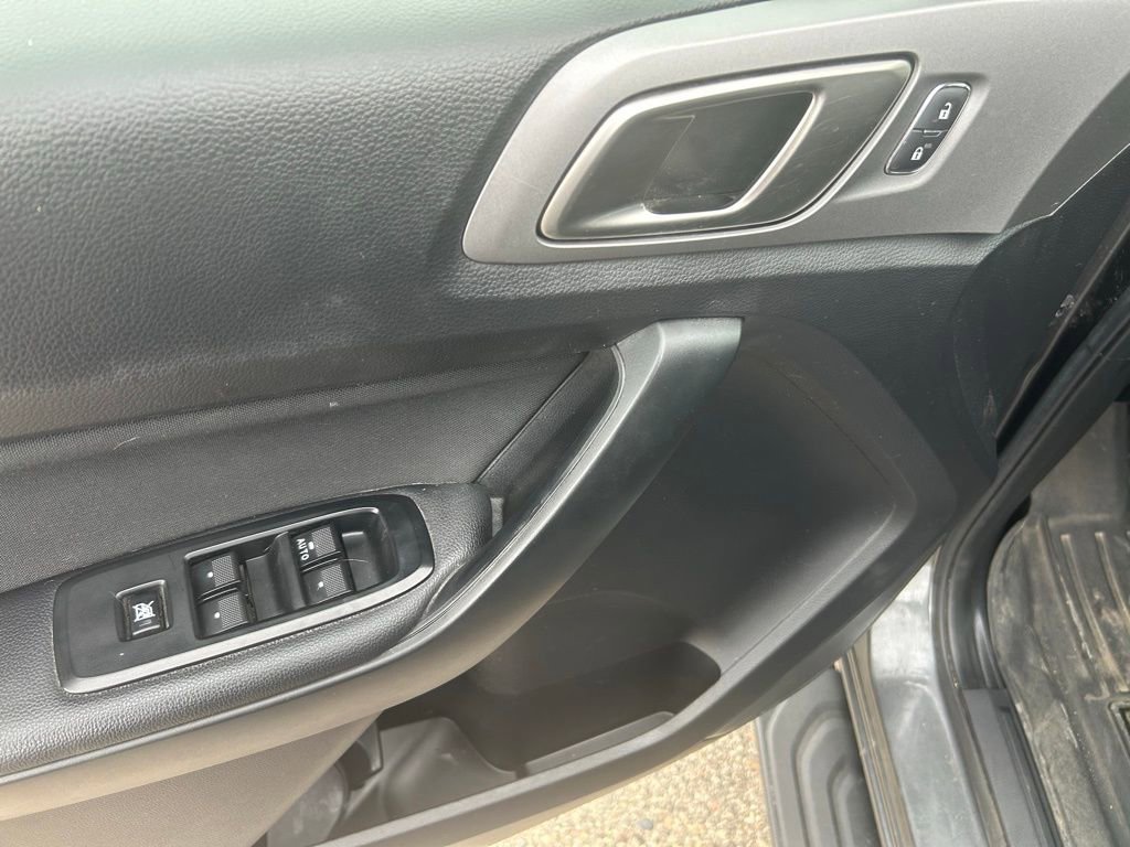 Used 2019 Ford Ranger XLT w/ Equipment Group 302A Luxury AWD/4WD image 20
