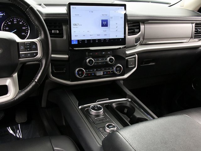 Used 2024 Ford Expedition Max XLT image 16