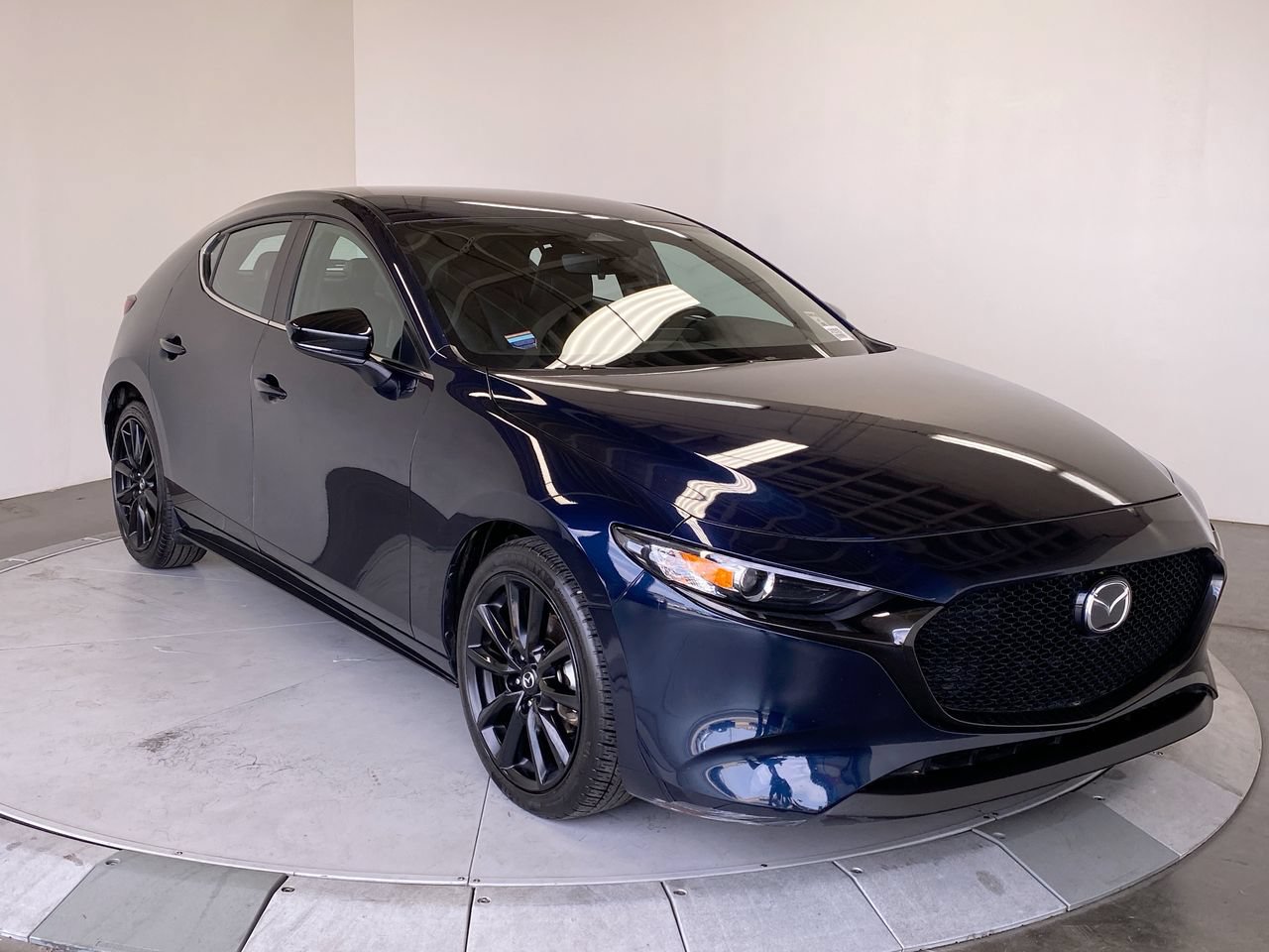 Used 2024 MAZDA MAZDA3 s FWD image 7