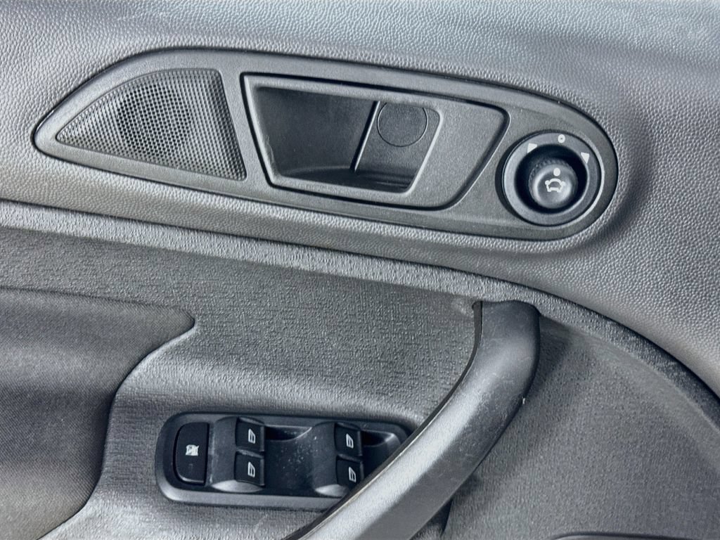 Used 2018 Ford Fiesta SE FWD image 20