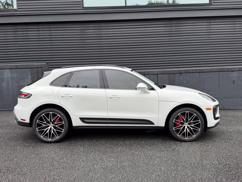 Certified 2023 Porsche Macan S AWD/4WD image 11