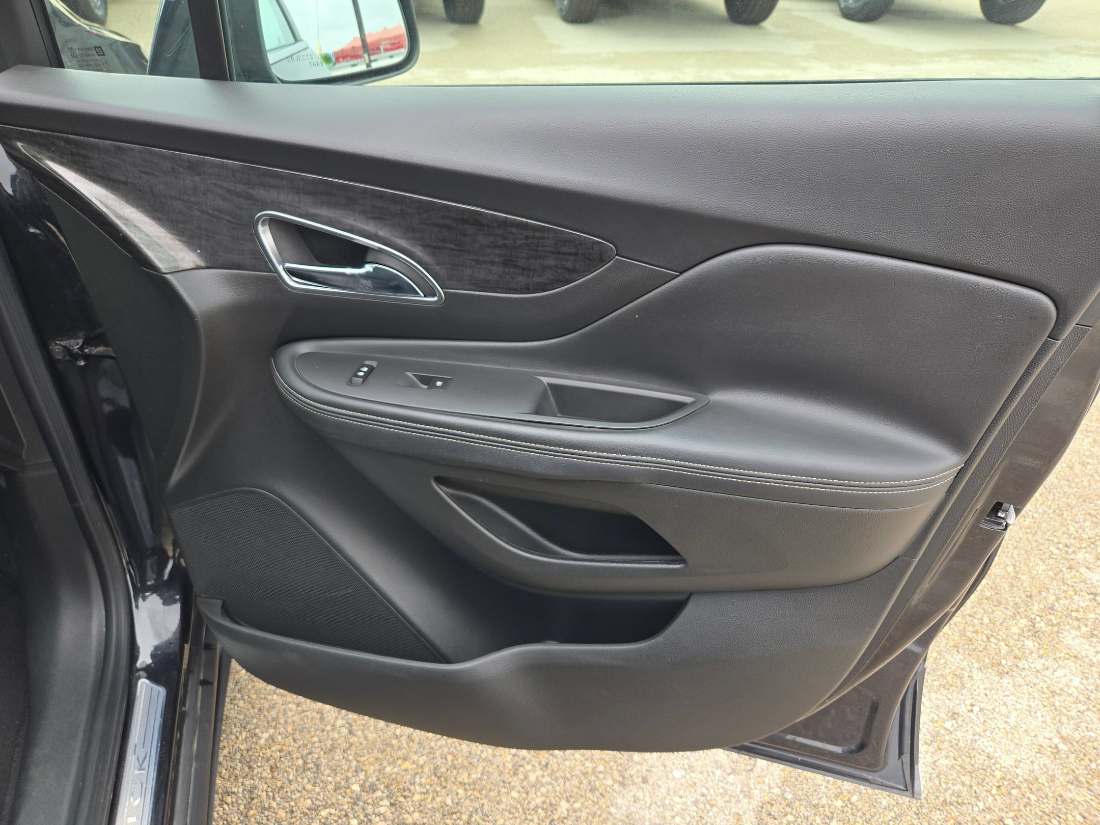 Used 2015 Buick Encore FWD image 28