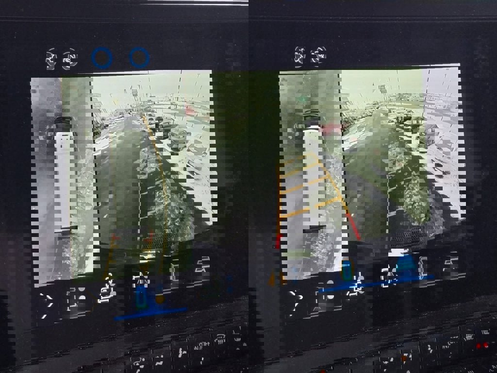 New 2025 Chevrolet Brightdrop 600 w/ Power Door Package image 5