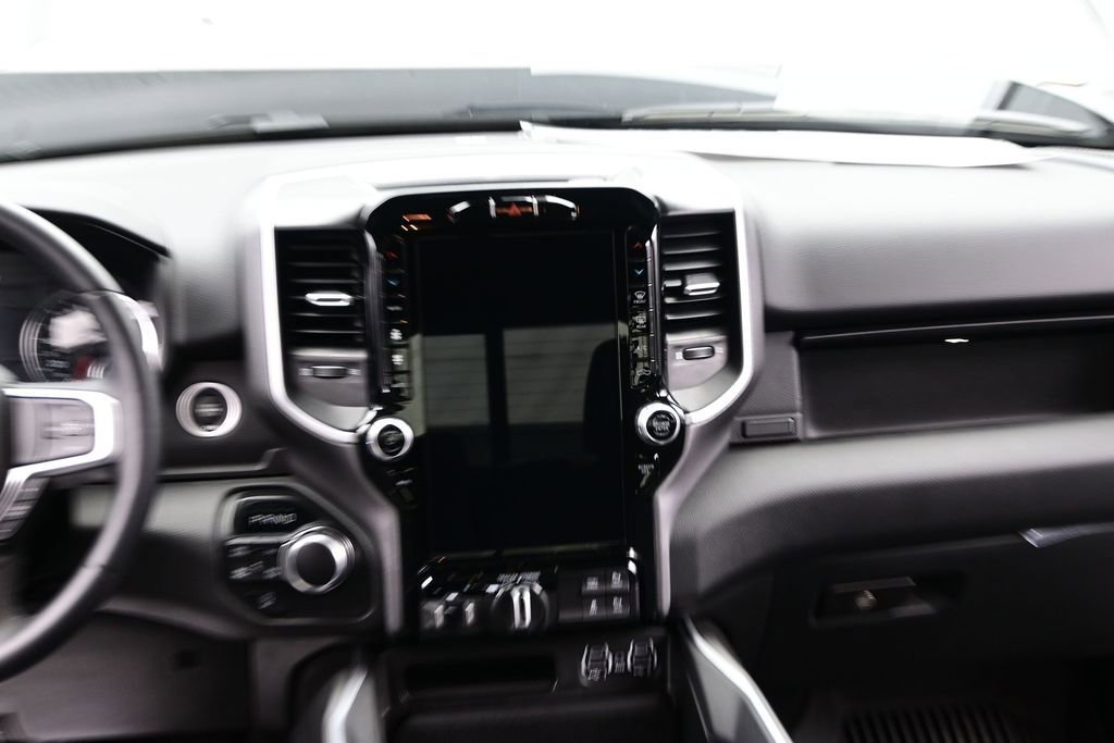 Used 2024 RAM 1500 Big Horn AWD/4WD image 31