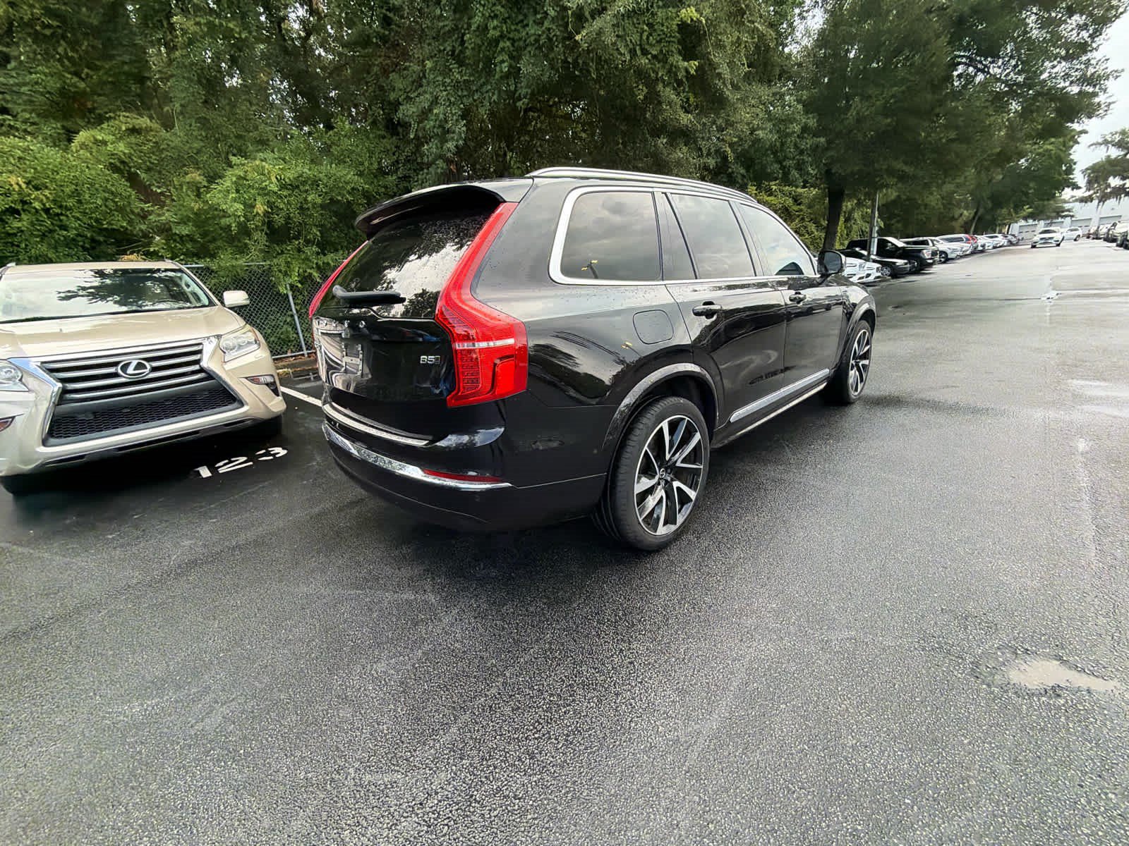 Used 2023 Volvo XC90 B5 Plus w/ Protection Package Premier AWD/4WD image 13