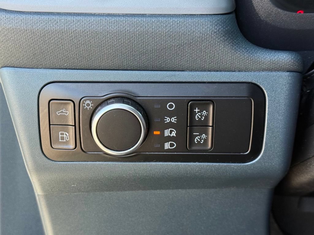 Used 2023 Ford Maverick XL FWD image 17