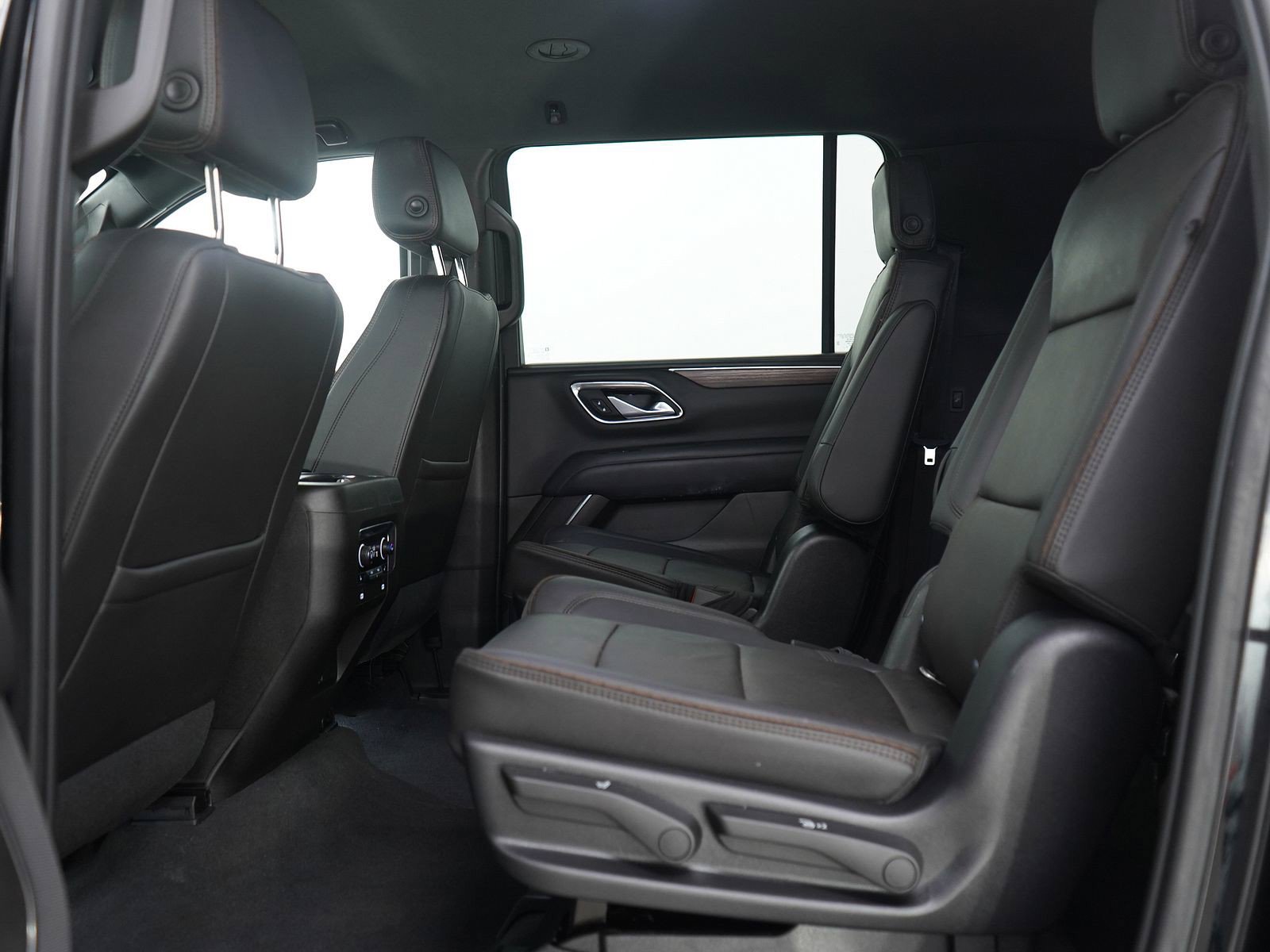 Used 2021 Chevrolet Suburban High Country AWD/4WD image 17