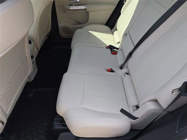 New 2026 Mercedes-Benz GLB 250 4MATIC image 15