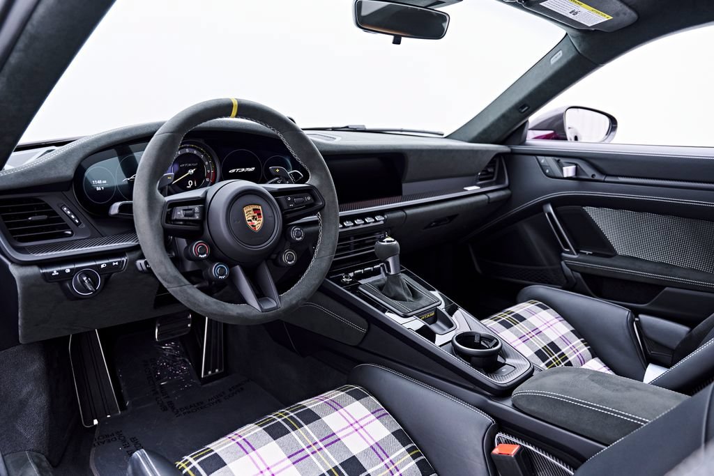 Used 2025 Porsche 911 GT3 RS RWD image 2