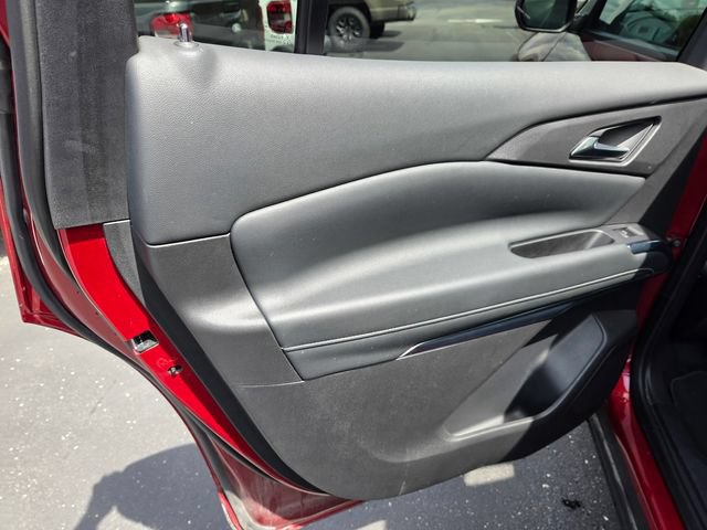 Used 2025 Chevrolet Traverse LT AWD/4WD image 35
