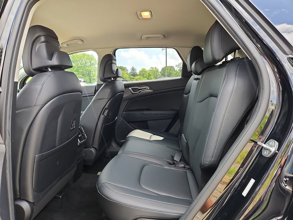 Certified 2023 Kia Sportage EX AWD/4WD image 12
