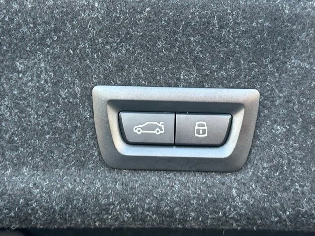 Used 2025 BMW M340i xDrive AWD/4WD image 34