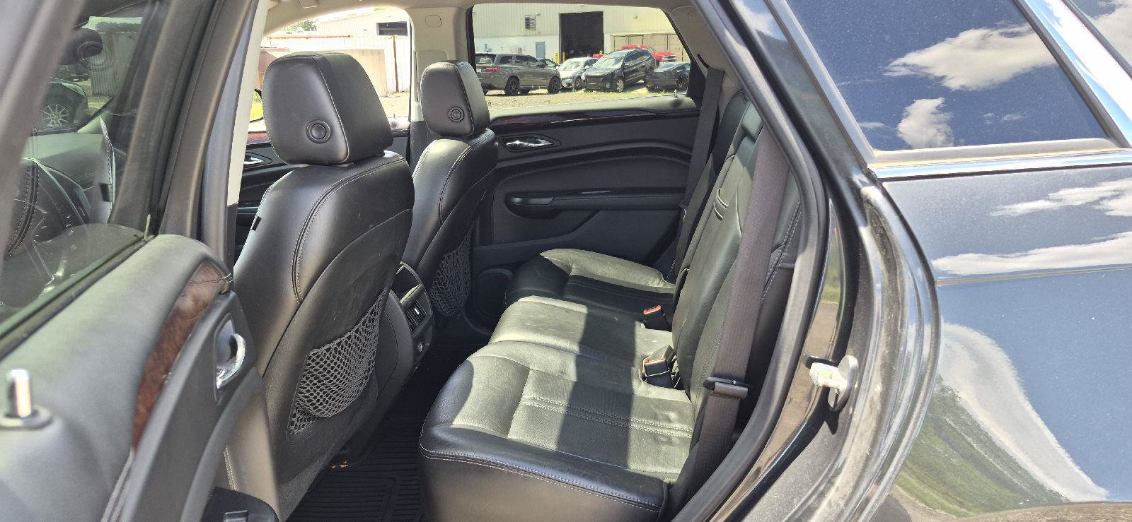 Used 2016 Cadillac SRX Luxury w/ Driver Awareness Package AWD/4WD image 6