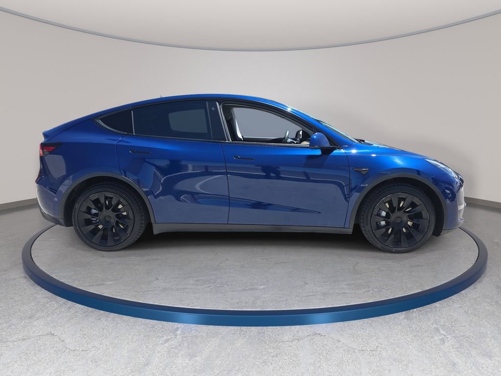 Used 2021 Tesla Model Y Long Range AWD/4WD image 5