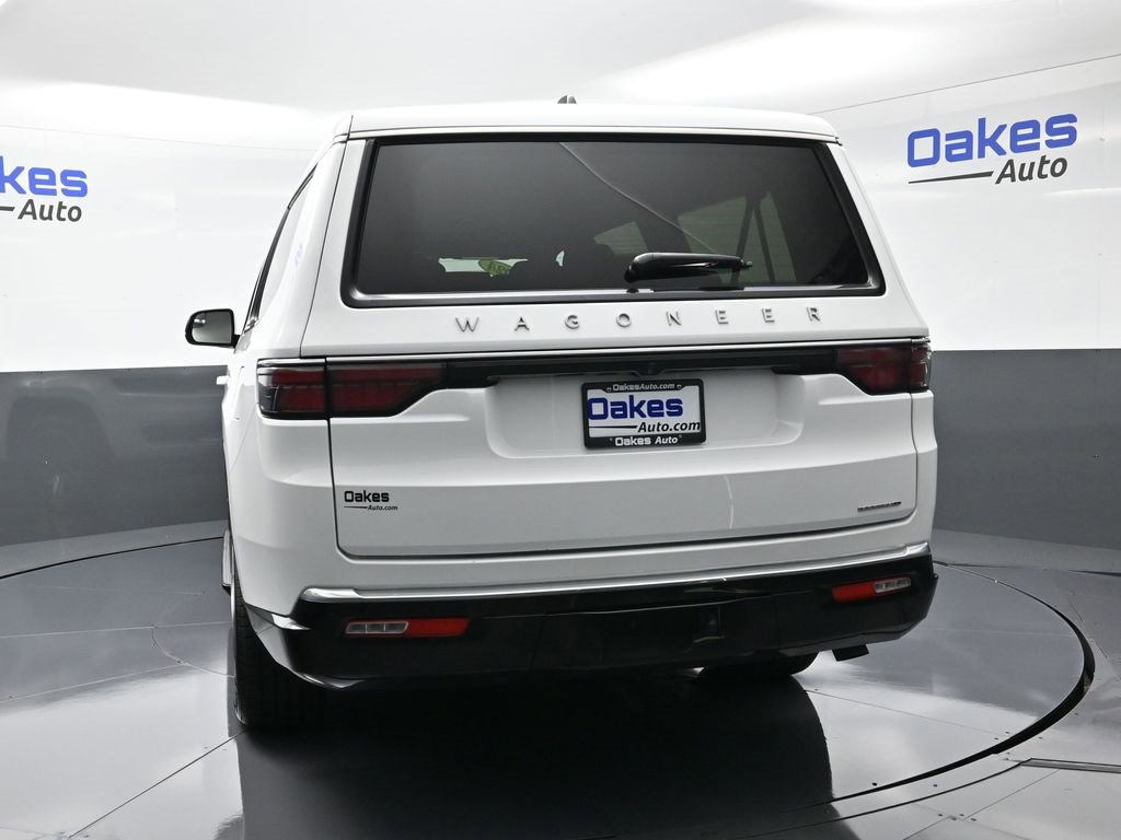 Used 2024 Jeep Wagoneer L Series II w/ Flexible Seating Group image 6