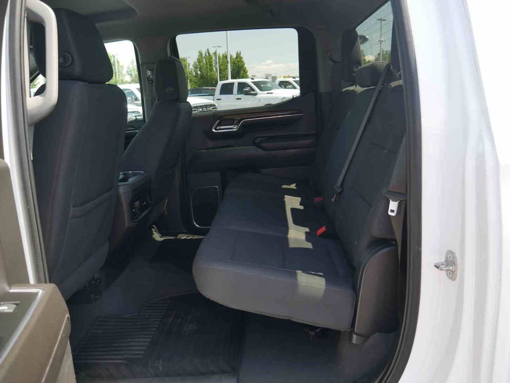 Used 2024 Chevrolet Silverado 1500 RST image 16