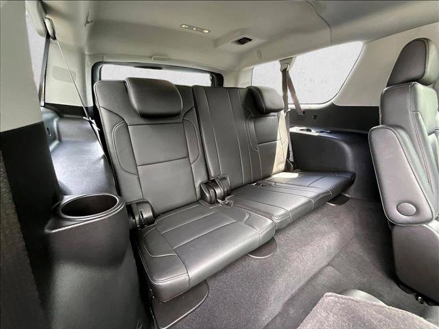 Used 2020 Chevrolet Suburban LT w/ RST Edition RWD image 30