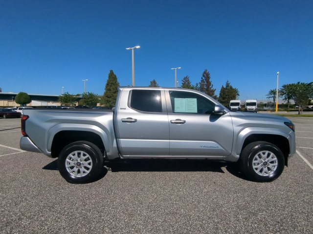 Certified 2025 Toyota Tacoma SR5 AWD/4WD image 3