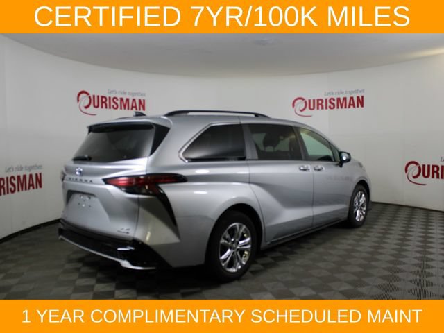 Used 2023 Toyota Sienna XSE AWD/4WD image 9