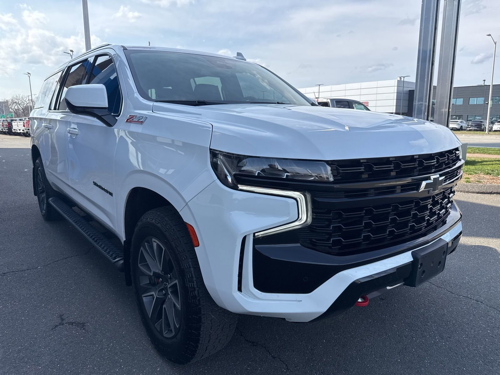 Used 2023 Chevrolet Suburban Z71 AWD/4WD image 4