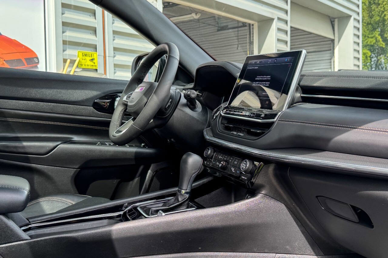 Used 2024 Jeep Compass Limited w/ Sun and Sound Group image 8