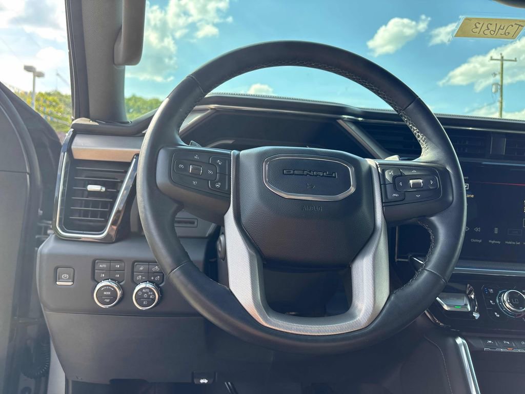 Used 2023 GMC Sierra 1500 Denali AWD/4WD image 15