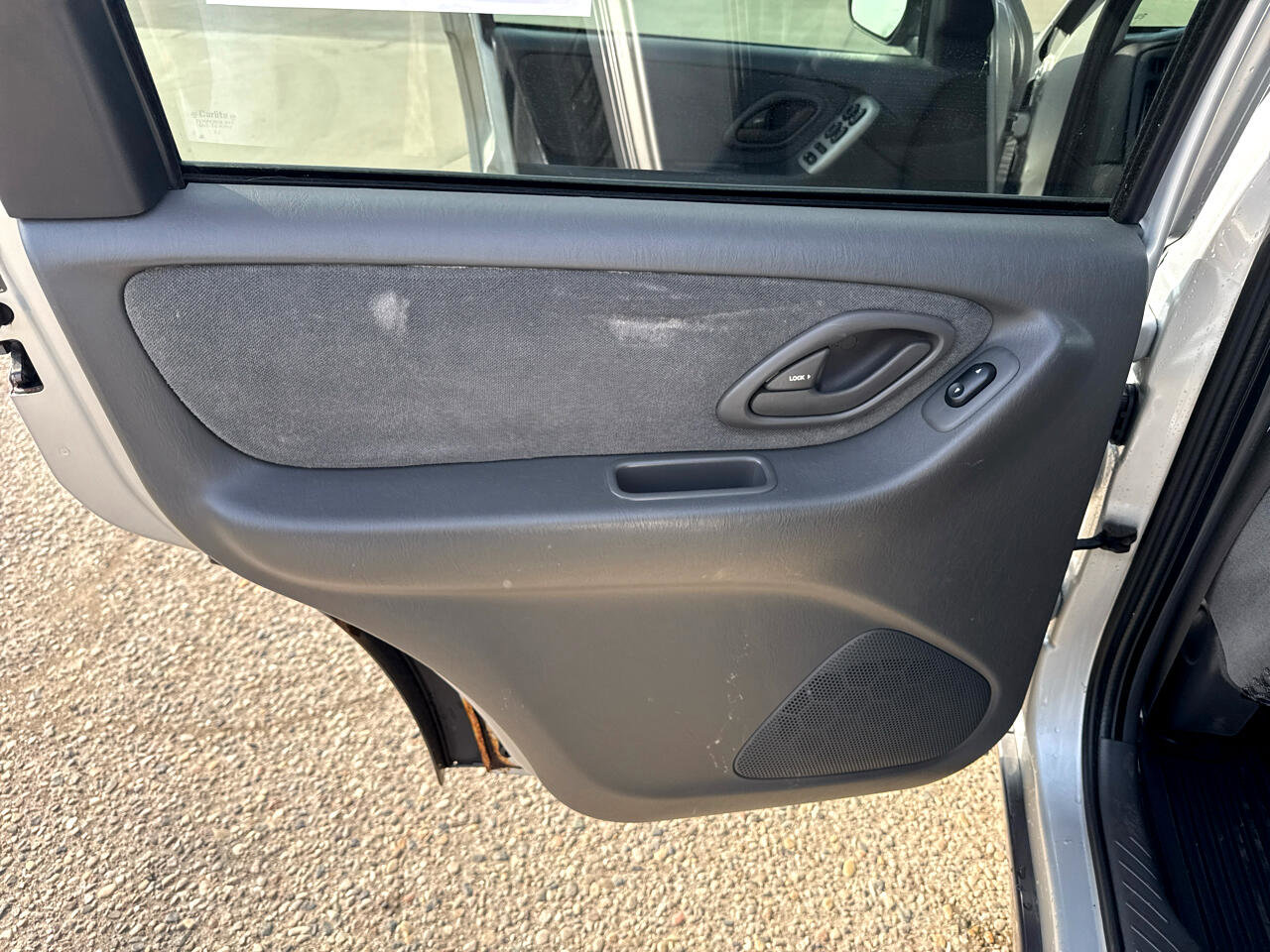 Used 2003 MAZDA Tribute LX image 20