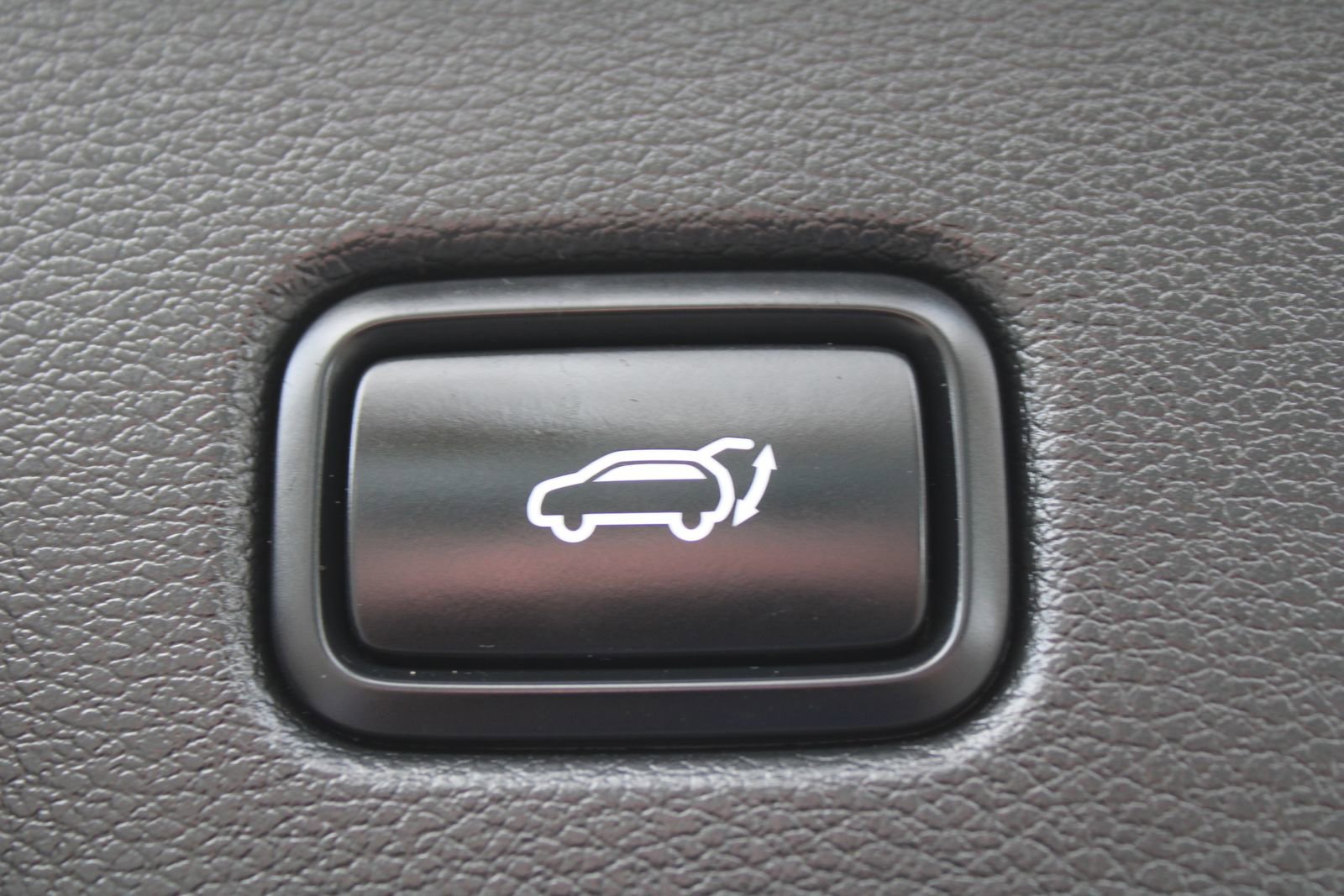 Used 2022 Kia Telluride SX w/ SX Prestige Package image 12