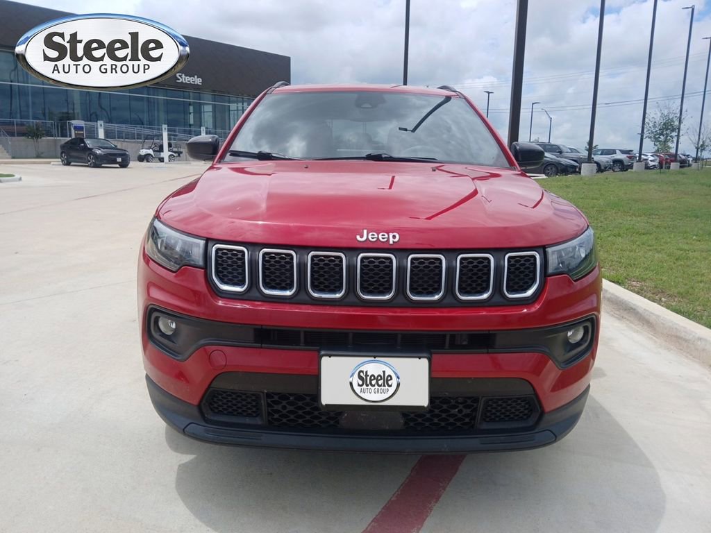Used 2023 Jeep Compass Latitude AWD/4WD image 18